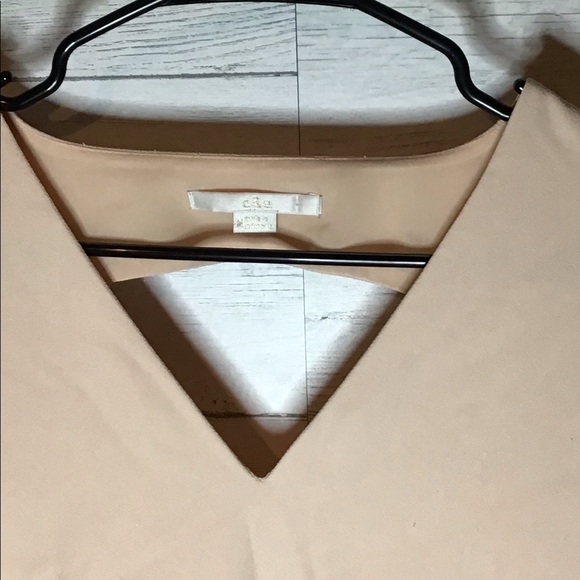 Peach colored v neck blouse - Picture 2 of 5